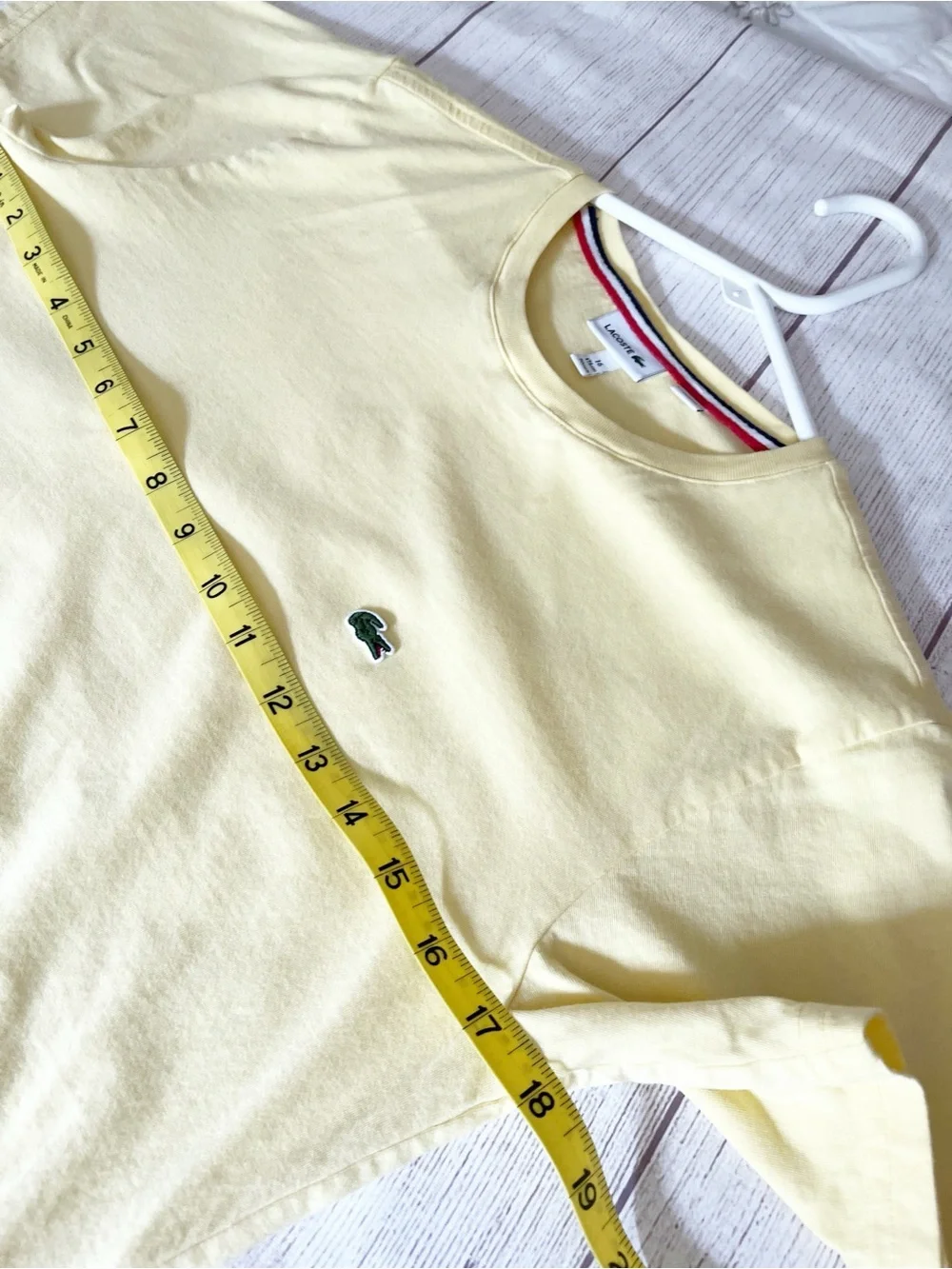 Lacoste alligator 🐊 logo lemon 🍋 yellow t shirt sz 16